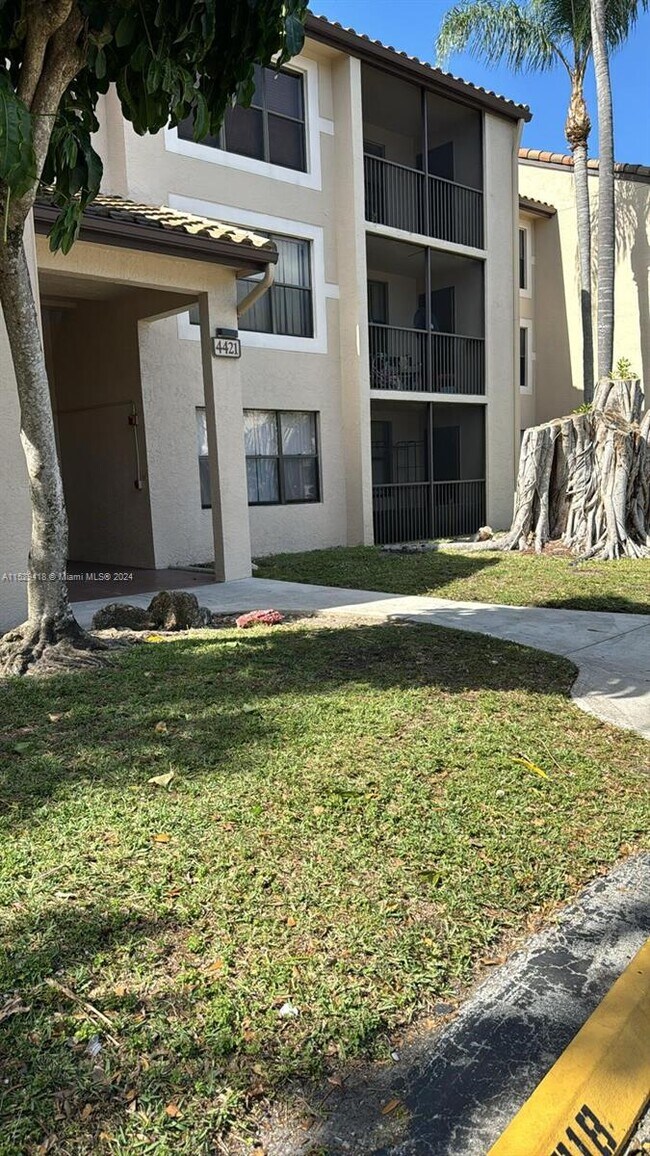 4421 W McNab Rd 4421 W McNab Rd Pompano Beach FL 33069 Apartment Finder