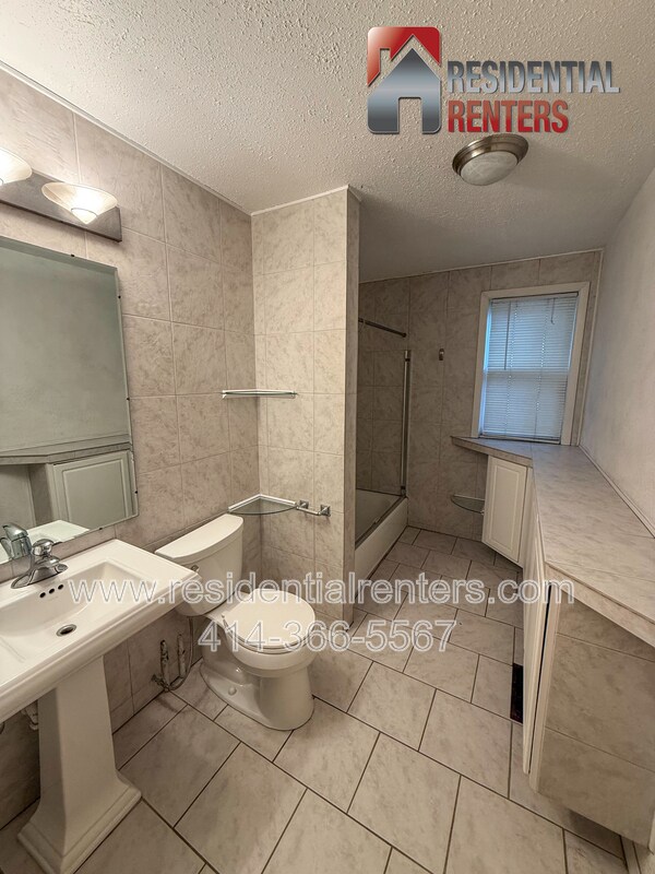 Building Photo - 1503 N Cass St
