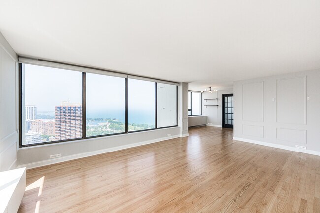 Building Photo - 2800 N Lake Shore Dr