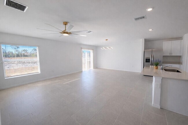 Building Photo - 17240 Cantu Ct