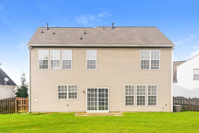 Building Photo - 10617 Red Pine Ct