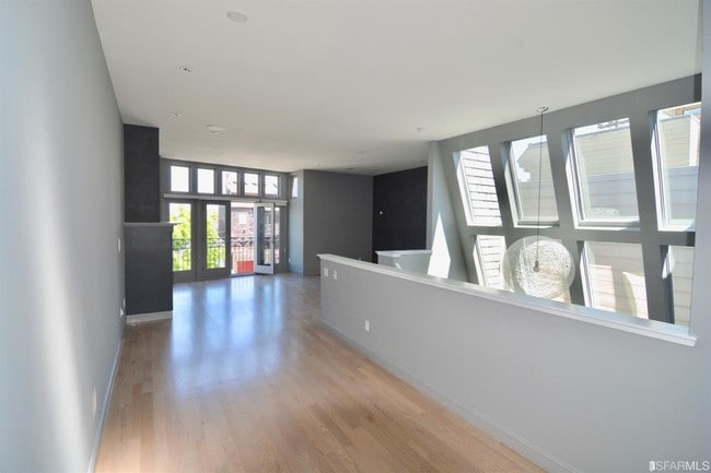 Building Photo - 884 De Haro St