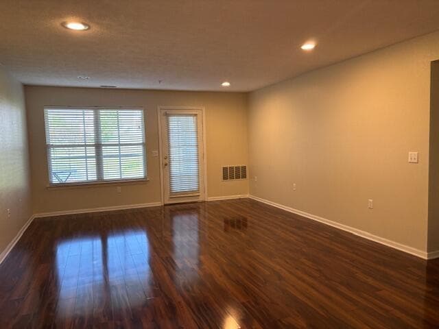 Building Photo - 1522 Oakfield Dr