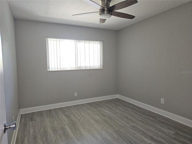 Building Photo - 2321 Ecuadorian Way