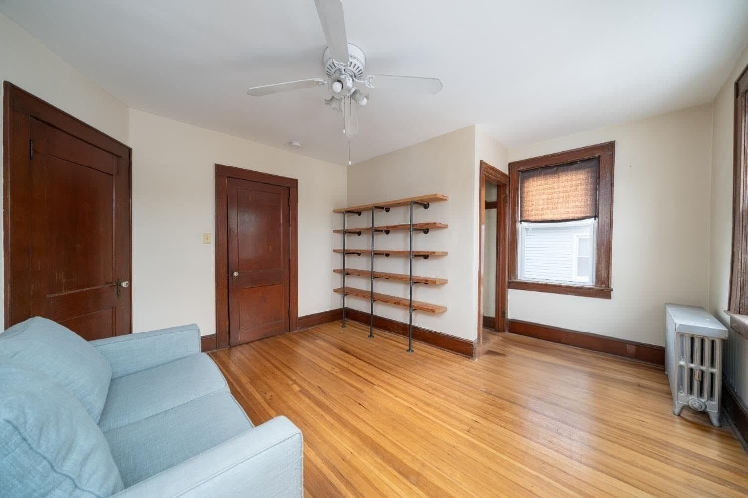 Building Photo - 351 Somerset St