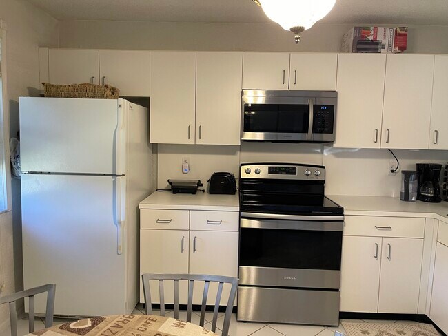 Building Photo - 6650 Montego Bay Blvd