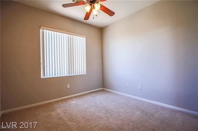 Building Photo - 348 Lakewood Garden Dr