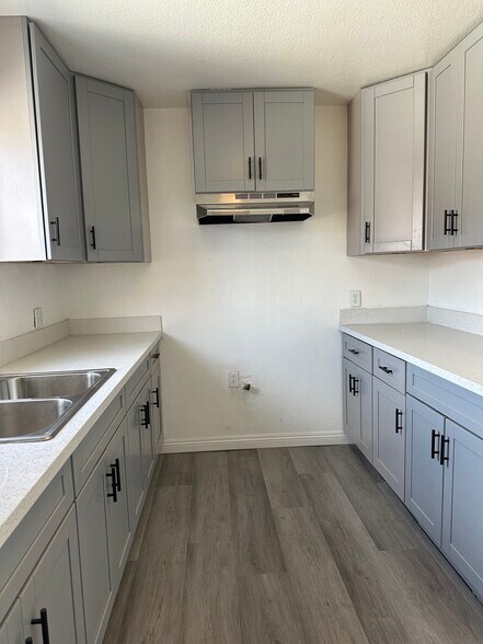 Kitchen (stove will be included) - 1503 W 85th St
