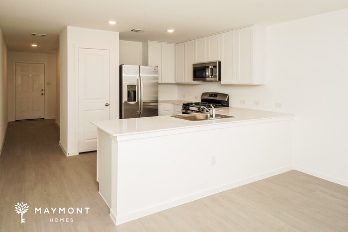 Building Photo - 543 Layne Overlook