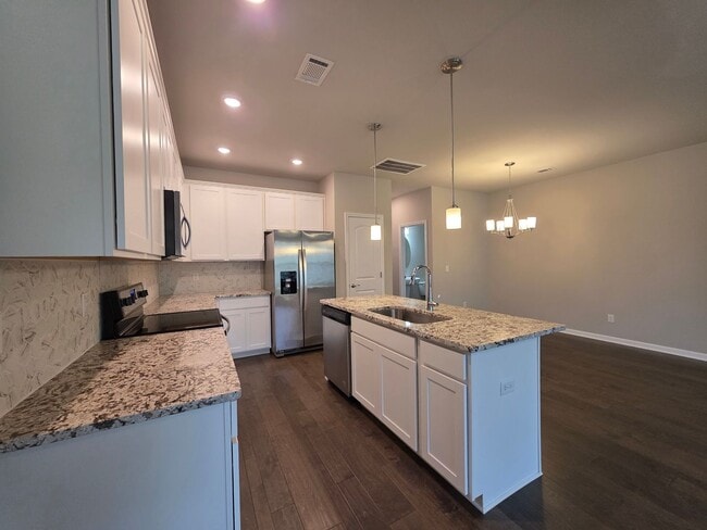 Building Photo - Move-In Ready Immaculate Townhome for Lease – Zoned for ALL Mt. Juliet Schools K–12