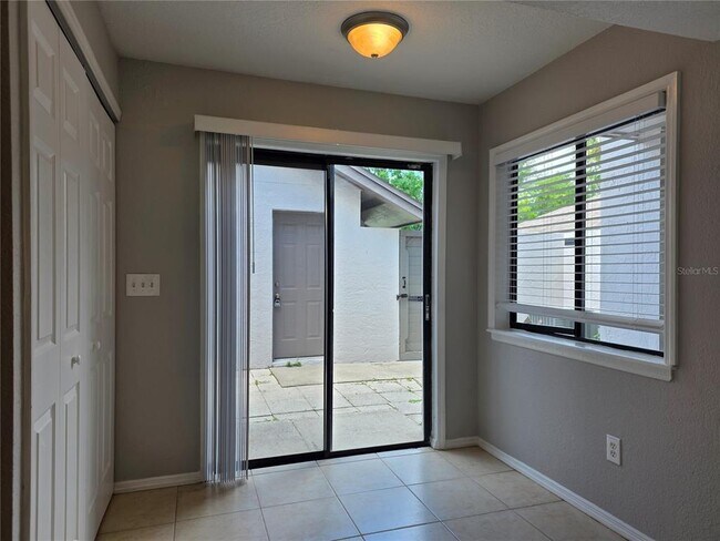 Building Photo - 162 Olive Tree Cir