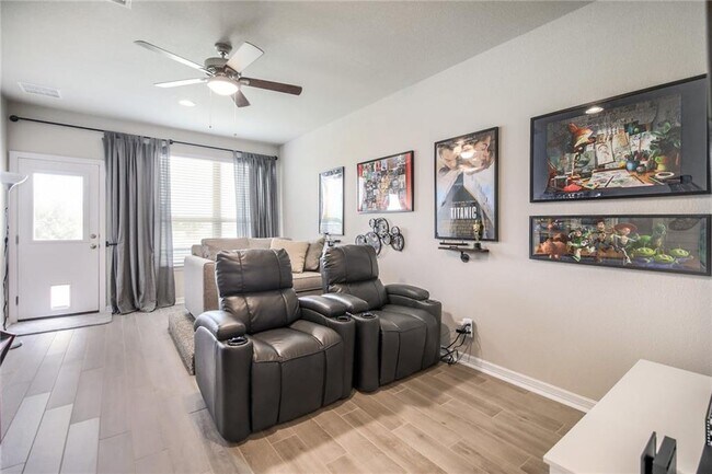 Building Photo - 18003 Pomelo Ln