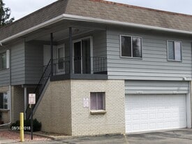 Building Photo - 9849 Croke Dr