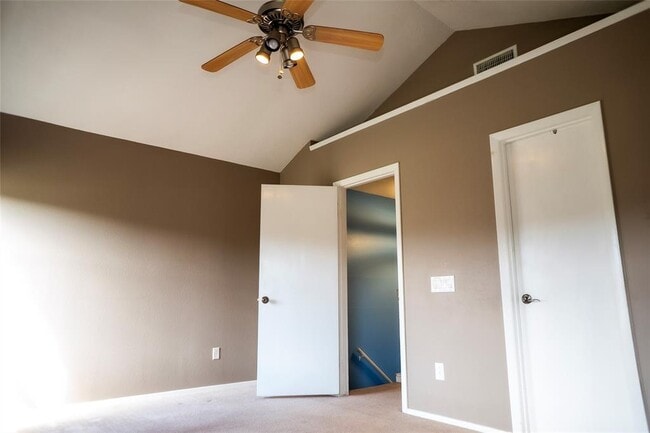 Building Photo - 11901 Swearingen Dr