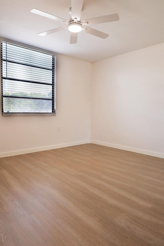 Building Photo - 3500 Whitehall Dr
