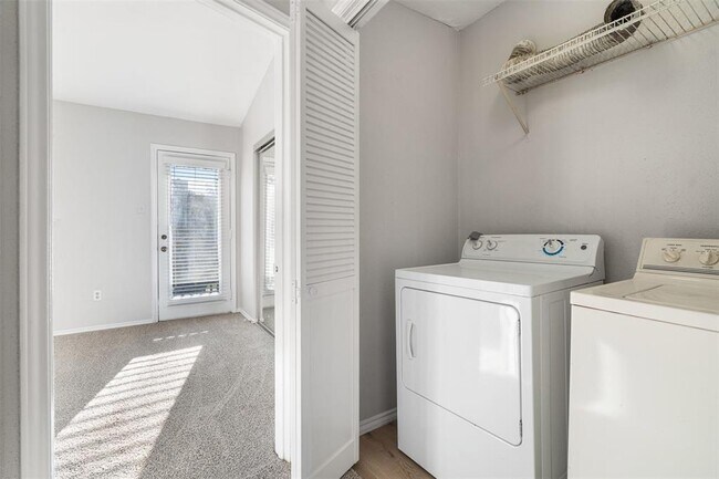 Building Photo - 1848 River Crossing Cir