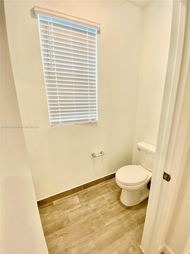 Building Photo - 4163 Lagoon Shore Dr