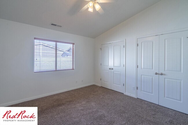 Building Photo - Move in Special: $200 off full first month rent on this inviting 3-Bedroom Home with Garage and P...