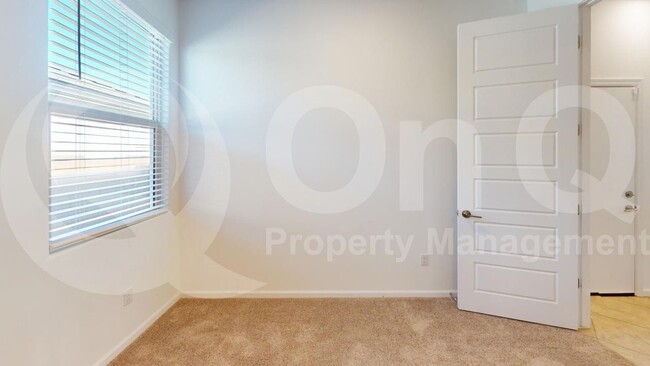Building Photo - 13112 E Cembeline Ln