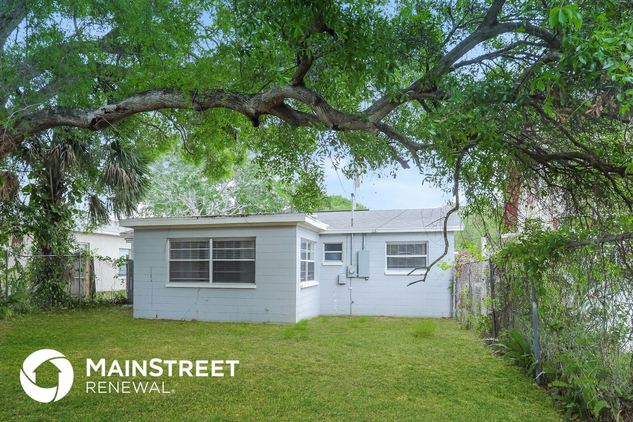 Building Photo - 2243 Trelaine Dr