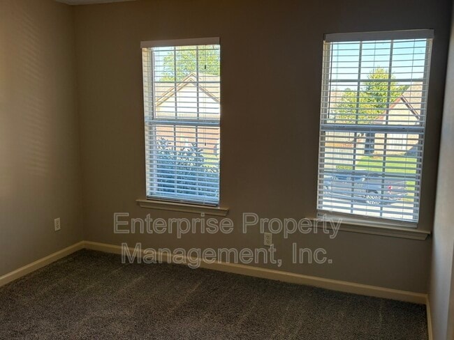Building Photo - 2731 Java Dr
