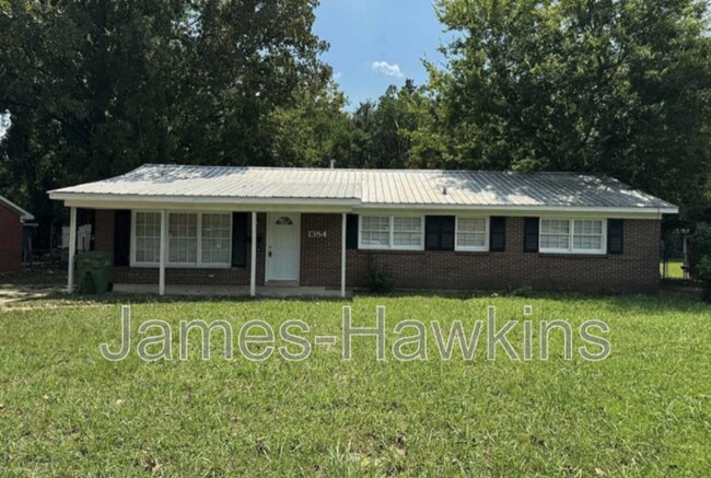 Primary Photo - 1384 Devonshire Dr
