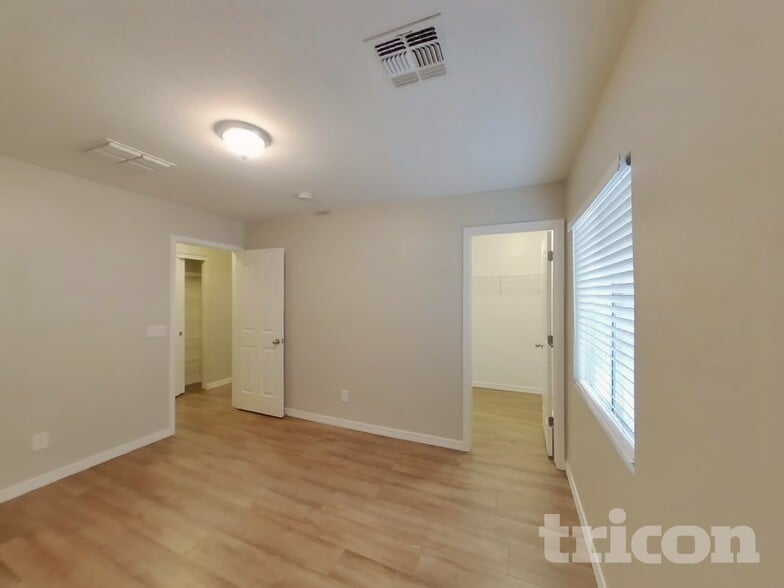 Building Photo - 3781 E Superior Rd