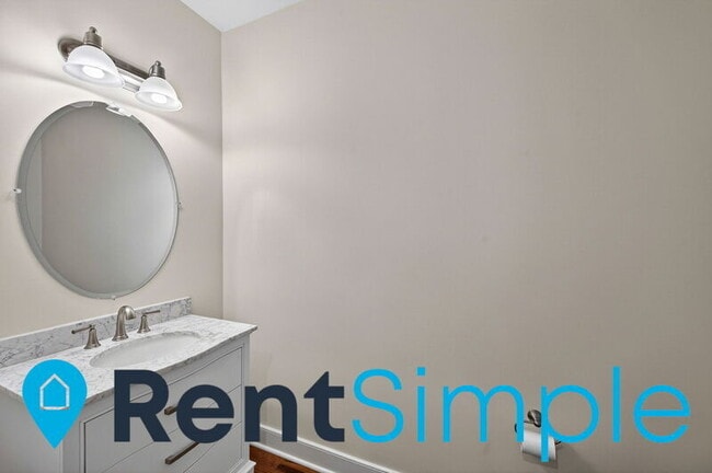 Building Photo - 1418 N Rhodes St