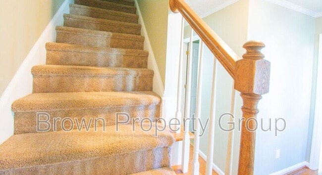 Building Photo - 725 Connaly Dr