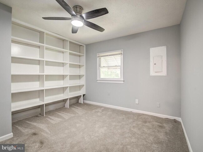 Building Photo - 20227 Three Notch Rd