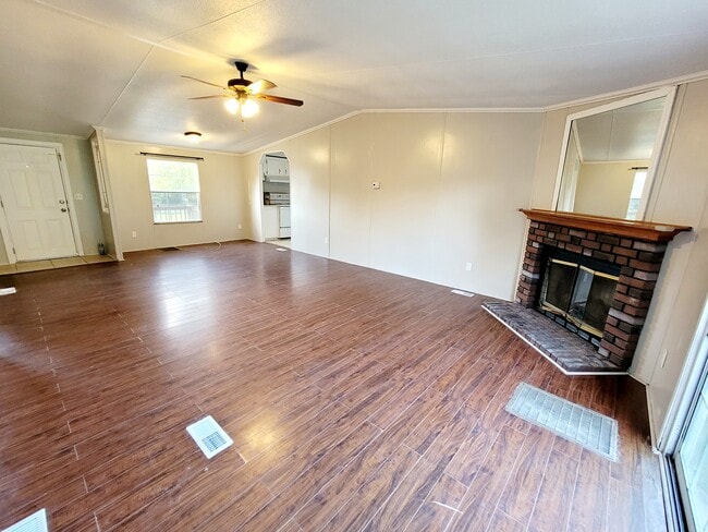 Building Photo - 15014 Todd Trail