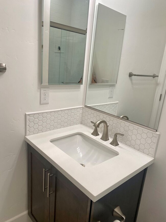 Building Photo - Wow! Custom Built Smart Home in Sutter Par...