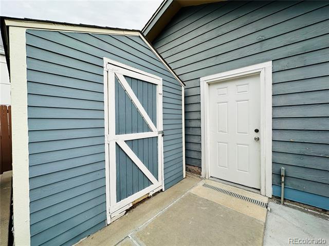 Building Photo - 1464 Stuart St