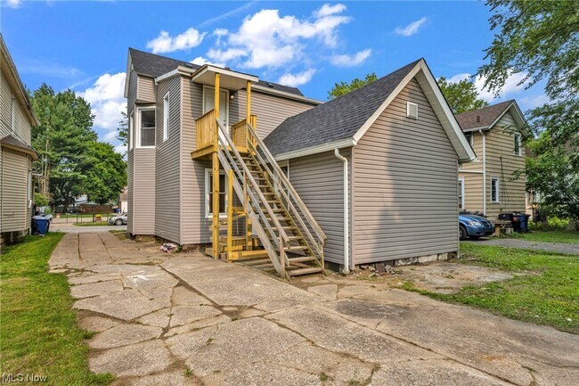 Building Photo - 3874 W 37th St