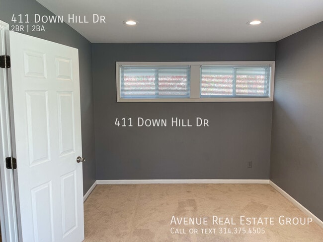 Building Photo - 411 Down Hill Dr Amazingly remodeled 2 bed...
