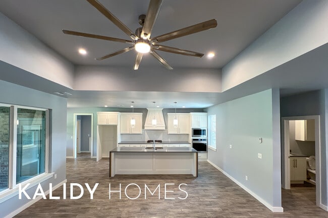 Building Photo - 214 Olde Ml Ct