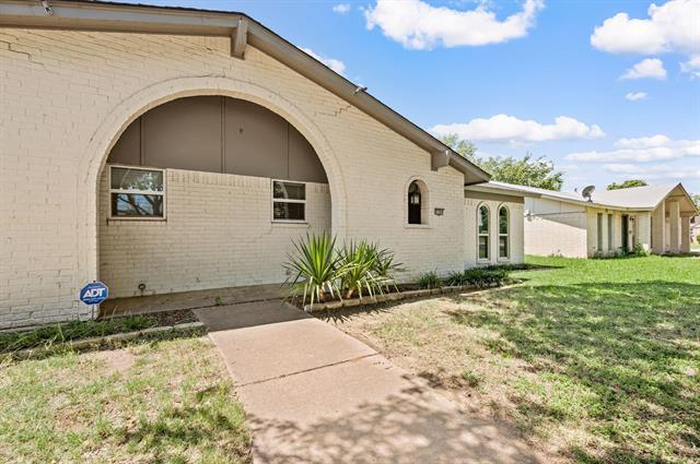 Building Photo - 7704 Mary Dr