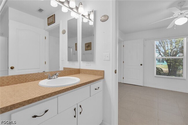 Building Photo - 2610 40th St W