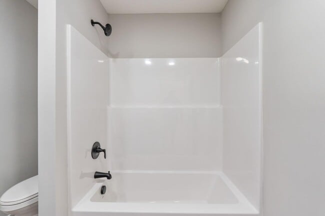 Building Photo - 388 N Franklin St