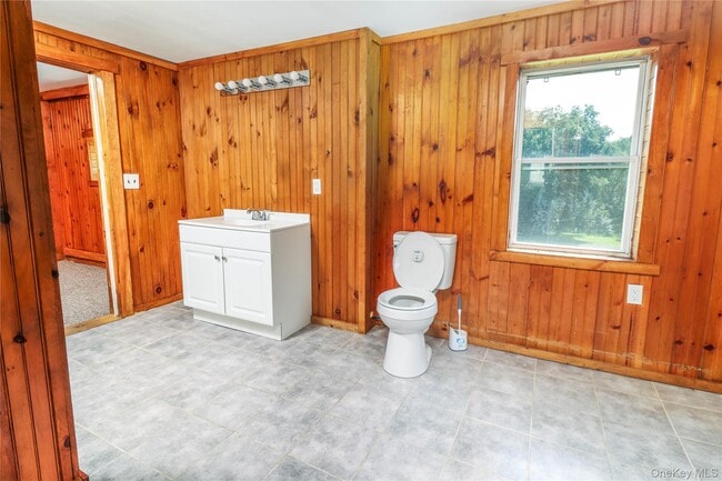 Building Photo - 86 Carpenter Rd