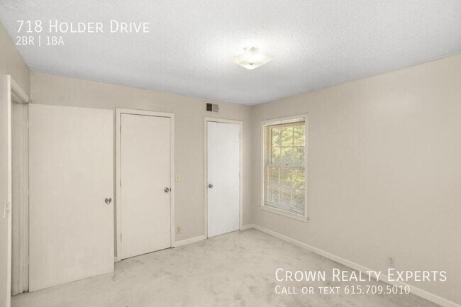 Building Photo - 718 Holder Dr