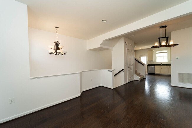 Building Photo - 8381 Scotland Loop