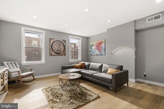 Building Photo - 311 Wharton St