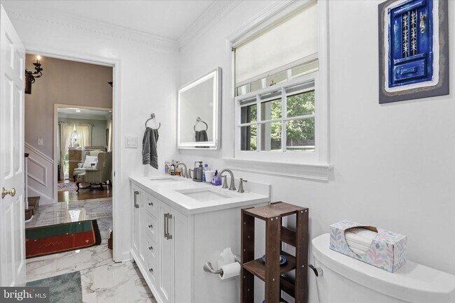 Building Photo - 1034 Walker Mill Rd