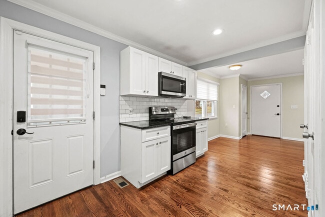 Building Photo - 125 Twin Brook Rd