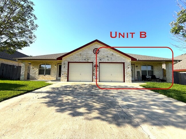 Building Photo - 1306 Powder River Dr