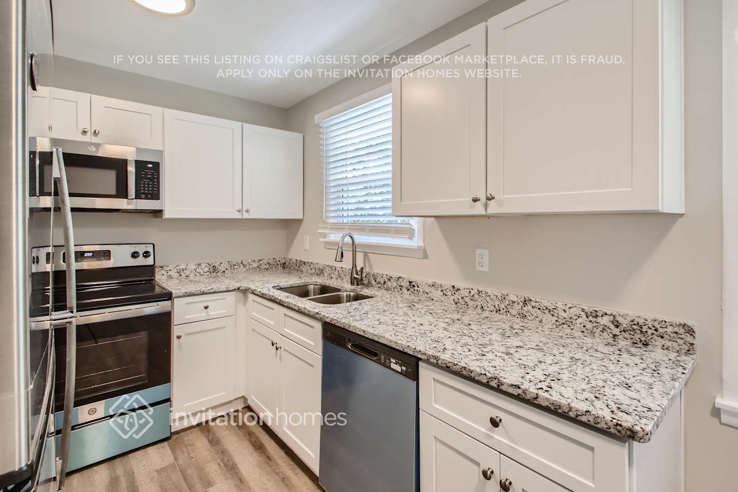 Building Photo - 7944 Stallion Dr