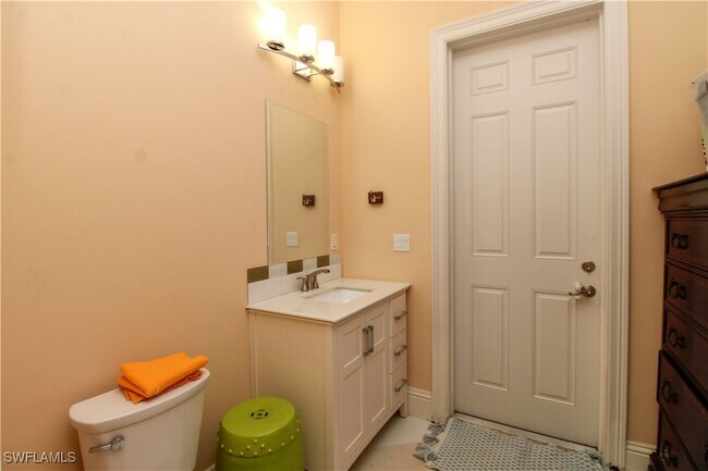 Building Photo - 6184 Whitaker Rd