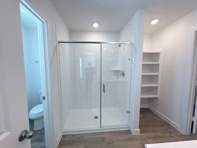 Building Photo - 3563 Lovebird Ln