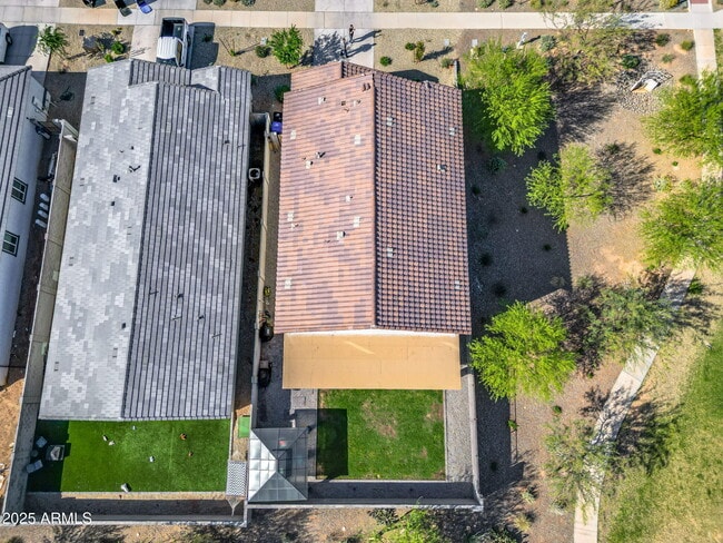 Building Photo - 17809 W Country Club Terrace